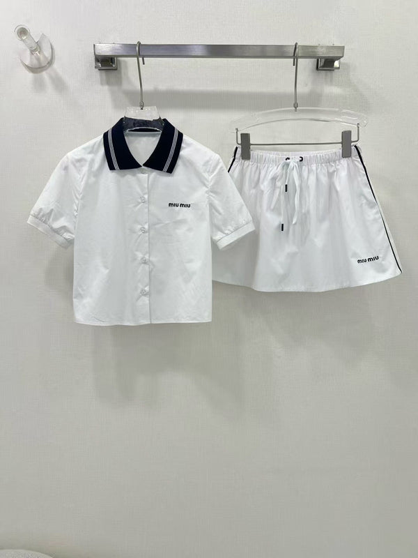 25 Spring/Summer Contrast Navy Blue Knitted Suit