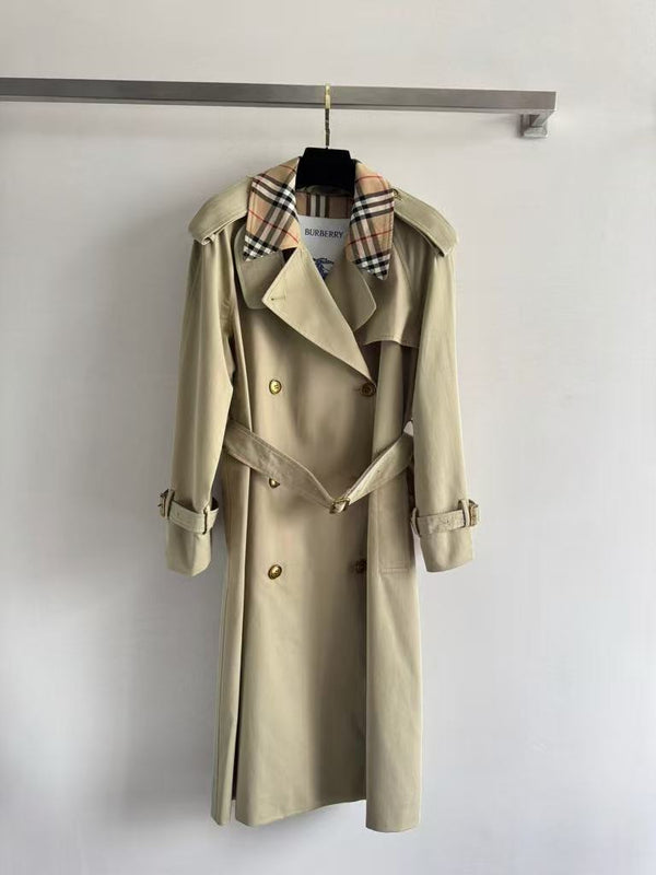 A new style of trench coat in the iconic Castleford fit.